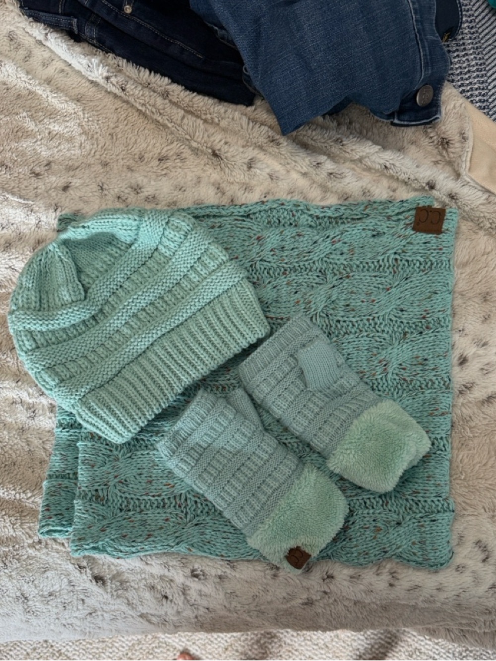 CC Confetti Mint Infinity Scarf and matching mint hat & fingerless gloves Set